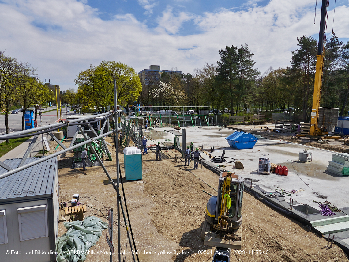 21.04.2023 - Luft- und Ebenenfotos vom Haus für Kinder in der Quiddestraße in Neuperlach